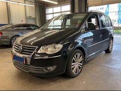 Schwarz Gebraucht 2008 VW Touran Trendline Van / Kleinbus | 3.699 € (Fairer Preis)