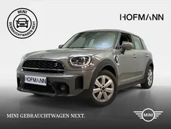 Moonwalk grey metallic Gebraucht 2022 Mini Cooper S Countryman Essential SUV | 25.822 €