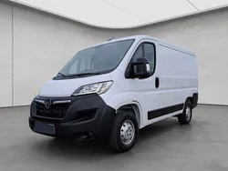 Weiss Gebraucht 2022 Opel Movano Van | 22.549 € (Guter Preis)
