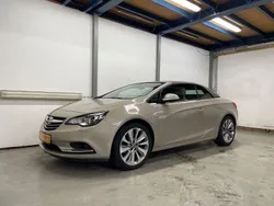 Beige Gebraucht 2015 Opel Cascada Innovation Cabrio | 14.999 € (Fairer Preis)