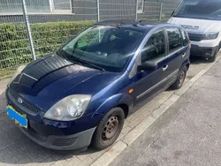 Blau Gebraucht 2006 Ford Fiesta Ambiente Kleinwagen | 900 € (Fairer Preis)
