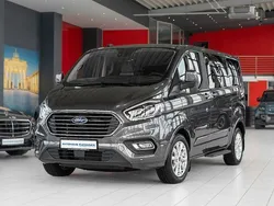 Grau Gebraucht 2022 Ford Tourneo Custom Titanium Van / Kleinbus | 31.480 € (Guter Preis)