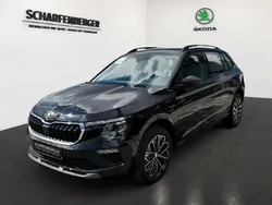 Schwarzmagic perleffekt Gebraucht 2024 Skoda Kamiq Drive SUV | 25.990 € (Fairer Preis)