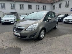 Braun Gebraucht 2010 Opel Meriva Edition Van / Kleinbus | 5.800 € (Fairer Preis)