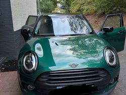 Grün Gebraucht 2021 Mini Cooper D Clubman Classic Kombi | 20.000 € (Fairer Preis)