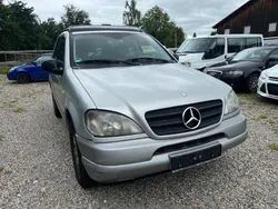 Silber Gebraucht 2001 Mercedes ML270 SUV | 3.300 € (Fairer Preis)