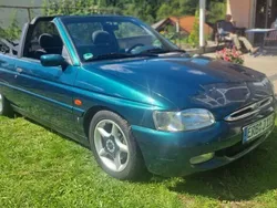Grün Gebraucht 1997 Ford Escort Cabriolet Ghia Cabrio | 3.700 €