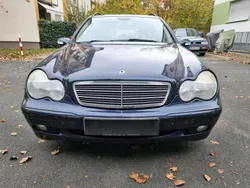 Blau Gebraucht 2003 Mercedes C180 Kombi | 500 € (Superpreis)