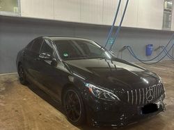 Schwarz Gebraucht 2018 Mercedes C250 AMG line Limousine | 25.000 € (Fairer Preis)