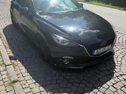 Schwarz Gebraucht 2014 Mazda 3 Sports-Line Limousine | 8.000 € (Fairer Preis)