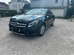 Schwarz Gebraucht 2019 Mercedes GLA200 AMG line SUV | 23.300 € (Guter Preis)