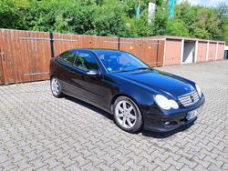 Schwarz Gebraucht 2007 Mercedes C200 Sport Edition Coupé | 2.500 € (Teuer)