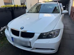 Weiß Gebraucht 2008 BMW 318 Kombi | 2.599 € (Teuer)