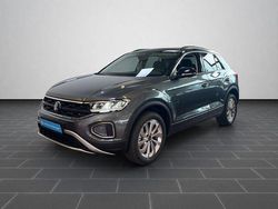 Indiumgrau metallic (metallic) Gebraucht 2025 VW T-Roc Life SUV | 27.900 € (Superpreis)