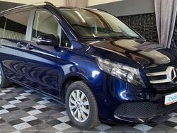 Blau Gebraucht 2021 Mercedes V220 Van / Kleinbus | 37.990 € (Guter Preis)