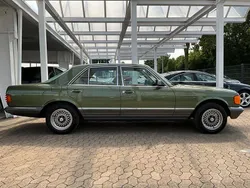 Grün Gebraucht 1983 Mercedes E280 Limousine | 14.950 €