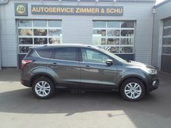 Grau Gebraucht 2017 Ford Kuga Cool & Connect SUV | 14.900 € (Fairer Preis)