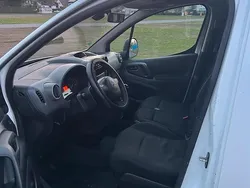 Weiß Gebraucht 2009 Citroën Berlingo Van / Kleinbus | 4.199 € (Teuer)