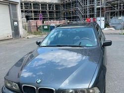 Grau Gebraucht 2003 BMW 520 Exclusive Kombi | 2.350 € (Guter Preis)