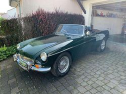 Grün Gebraucht 1973 MG B Cabrio | 12.900 €