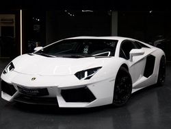 Weiß Gebraucht 2013 Lamborghini Aventador Coupé | 259.980 €