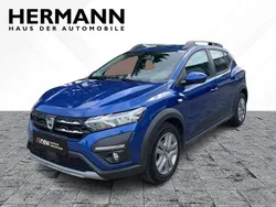 Blau Gebraucht 2021 Dacia Sandero Stepway Kleinwagen | 14.499 € (Etwas zu teuer)