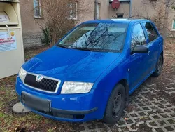 Blau Gebraucht 2002 Skoda Fabia Kleinwagen | 1.000 € (Guter Preis)