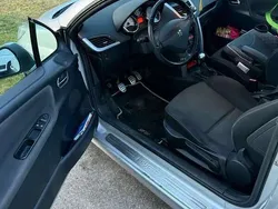 Silber Gebraucht 2006 Peugeot 207 CC Cabrio | 2.500 € (Teuer)
