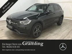 Obsidianschwarz (metallic) Gebraucht 2021 Mercedes GLC300e AMG SUV | 44.659 € (Fairer Preis)