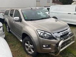 Beige Gebraucht 2013 Isuzu D-Max Abholung | 14.979 € (Fairer Preis)