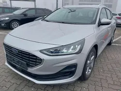 Silber Gebraucht 2022 Ford Focus Titanium Kombi | 17.490 € (Fairer Preis)