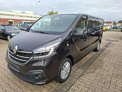 Schwarz midnight Gebraucht 2021 Renault Trafic Van | 34.990 €