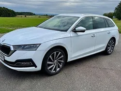 Weiß Gebraucht 2021 Skoda Octavia Style Kombi | 22.500 € (Fairer Preis)