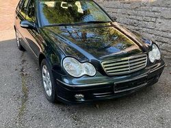 Schwarz Gebraucht 2004 Mercedes C180 Kombi | 2.599 € (Teuer)