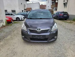 Grey metallic Gebraucht 2009 Toyota Verso Life Van / Kleinbus | 5.200 € (Fairer Preis)