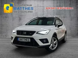 Candy weiß uni / schwarzes dach Gebraucht 2019 Seat Arona FR SUV | 16.099 € (Fairer Preis)