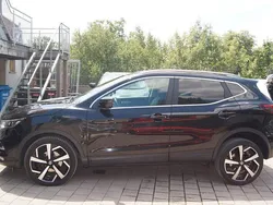Schwarz Gebraucht 2019 Nissan Qashqai Tekna SUV | 18.600 € (Fairer Preis)