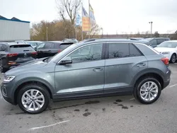 Grau Neu 2024 VW T-Roc Life SUV | 31.590 € (Superpreis)