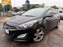 Schwarz Gebraucht 2013 Hyundai i30 Premium Kombi | 6.900 € (Fairer Preis)