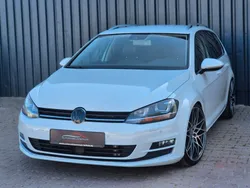 Weiß Gebraucht 2016 VW Golf VII Highline Kombi | 10.490 € (Guter Preis)