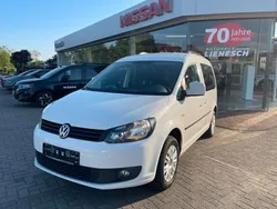 Weiß Gebraucht 2015 VW Caddy Team Van / Kleinbus | 7.395 € (Fairer Preis)
