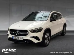 Unilack polarweiß Gebraucht 2024 Mercedes GLA220 Night SUV | 50.810 € (Etwas zu teuer)