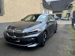 Grau Gebraucht 2019 BMW 118 M Sport Kleinwagen | 20.500 € (Fairer Preis)