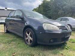 Blau Gebraucht 2005 VW Golf Limousine | 899 € (Superpreis)