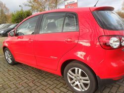 Rot Gebraucht 2008 VW Golf Plus Cross Edition Van / Kleinbus | 2.999 € (Fairer Preis)