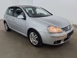 Reflexsilber metallic Gebraucht 2006 VW Golf V Goal Limousine | 4.444 € (Etwas zu teuer)