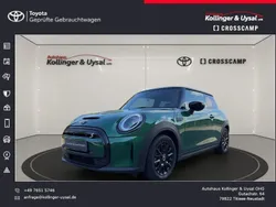 Grün Gebraucht 2023 Mini Cooper SE Classic Kleinwagen | 18.888 € (Superpreis)