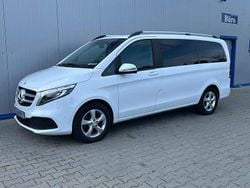 Weiß Gebraucht 2020 Mercedes V220 Van / Kleinbus | 35.999 € (Fairer Preis)