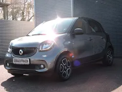 Grau Gebraucht 2018 Smart ForFour Passion Limousine | 11.500 € (Fairer Preis)