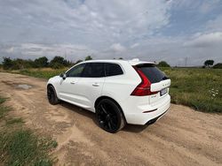 Weiß Gebraucht 2017 Volvo XC60 R-Design SUV | 22.900 € (Superpreis)